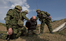 警護出動下における日米共同対処訓練
