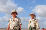 砂漠用迷彩服を着用したジブチ派遣中の陸上自衛官