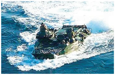 水陸両用車（AAV7）の画像