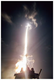 SM-3ブロックIIAの発射試験の様子（17（平成29）年2月　米国ハワイ沖）