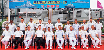 2019年9月6日、シンガポール・インド・タイによる3か国海上演習の開幕式に出席した各国海軍代表【シンガポール国防省】