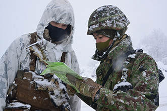 令和2年度国内における米海兵隊との実動訓練（フォレストライト（東部方面隊））に参加する日米隊員