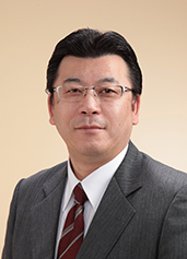 三喜工業株式会社にて筆者近影