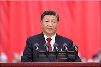 中国共産党第20回党大会で報告を行う習近平総書記【EPA＝時事】