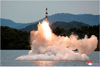 「戦術核運用部隊」の訓練（2022年9月～10月）として北朝鮮が公表した画像【朝鮮通信＝時事】