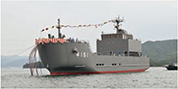 海上輸送群の輸送艦「にほんばれ」(進水時の様子 2024年10月)