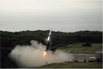 12式地対艦誘導弾能力向上型発射試験の様子