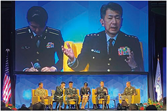太平洋地上軍シンポジウム（LAMPAC）2024で討議に参加する森下陸幕長（2024年5月）
